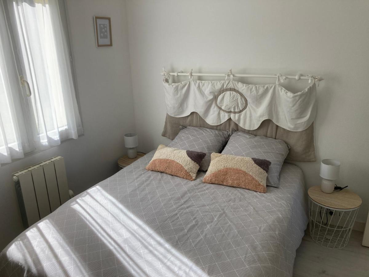 Maison Familiale Dans Une Rue Paisible Gouville-sur-Mer Екстер'єр фото