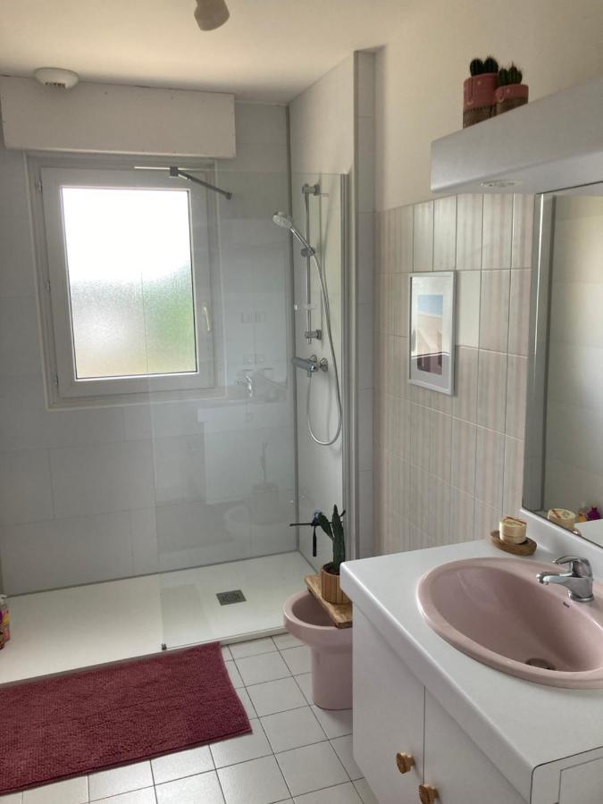 Maison Familiale Dans Une Rue Paisible Gouville-sur-Mer Екстер'єр фото
